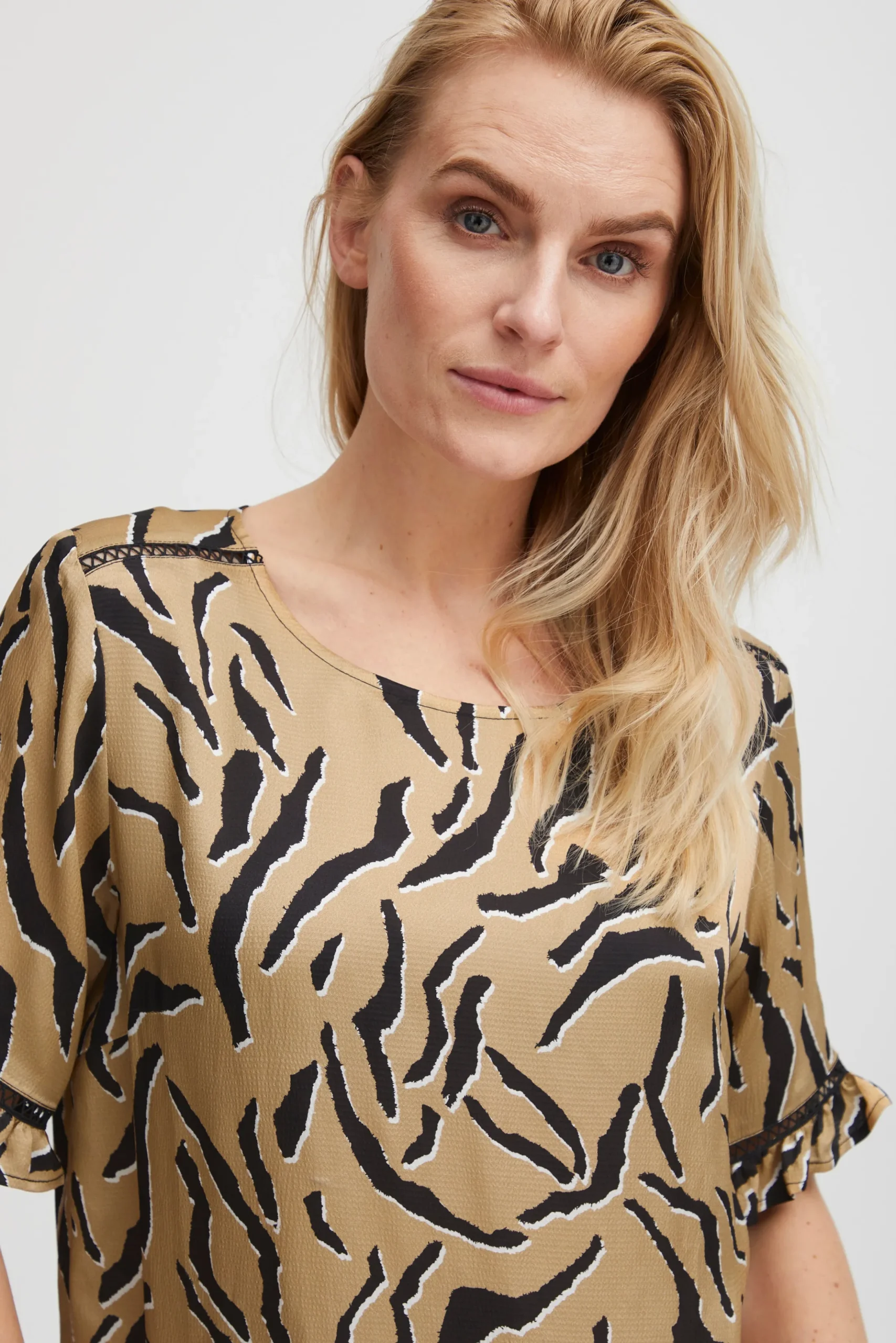 PZALISA Blouse