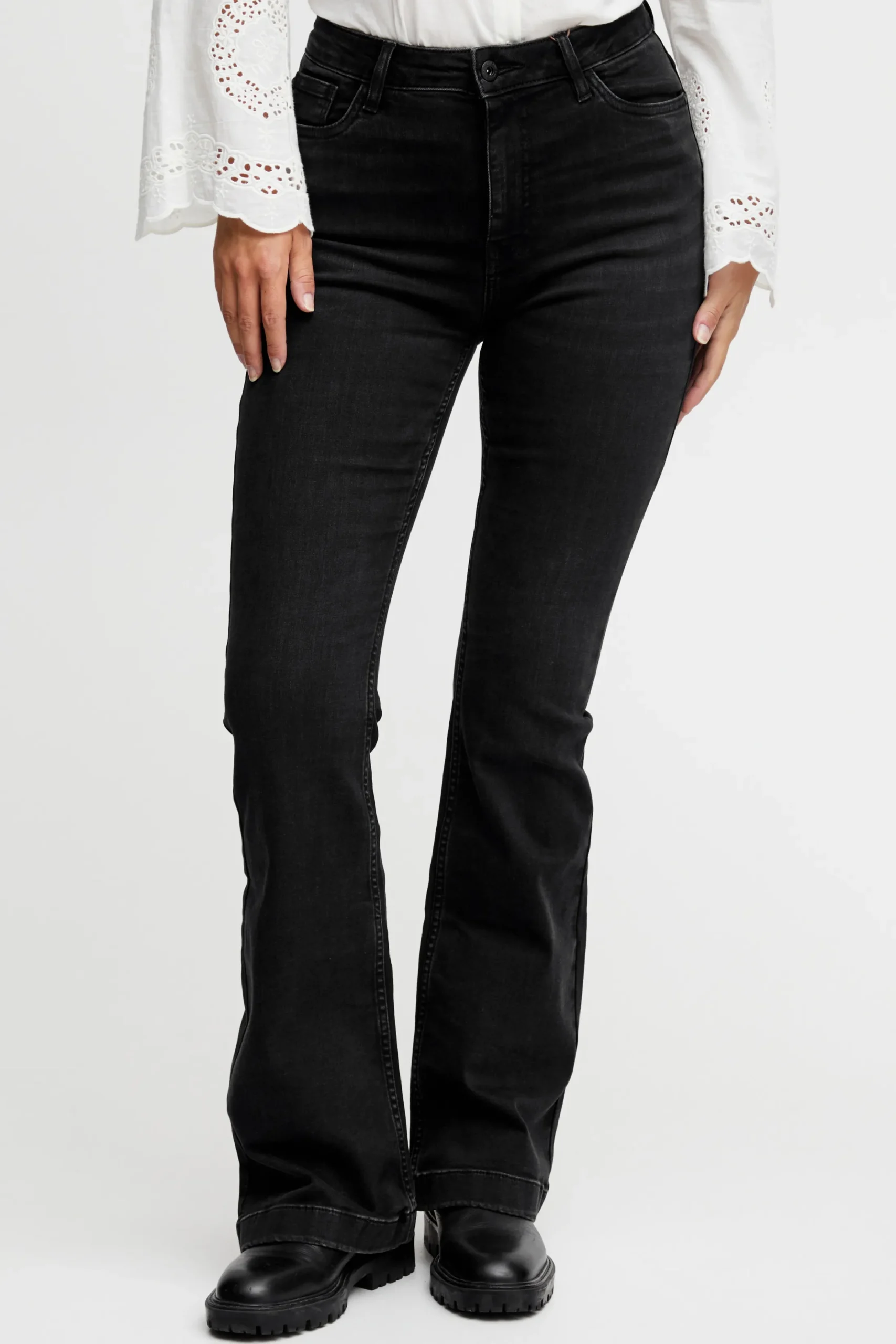 PZBECCA Jeans