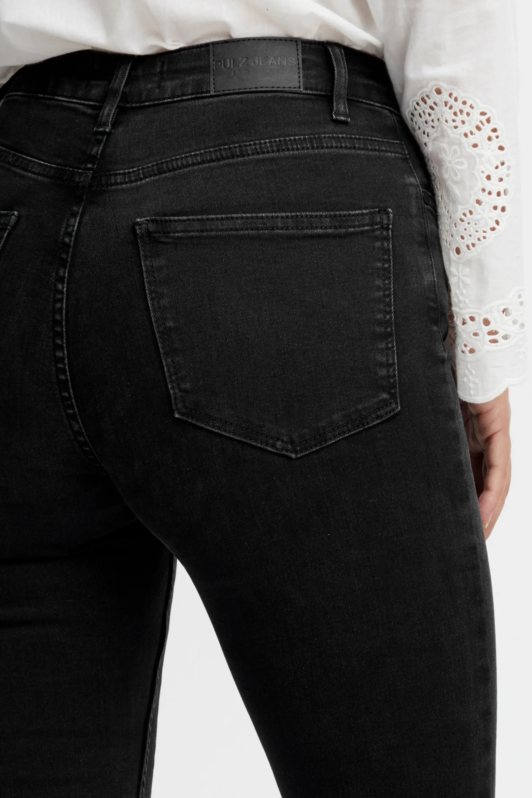 PZBECCA Jeans