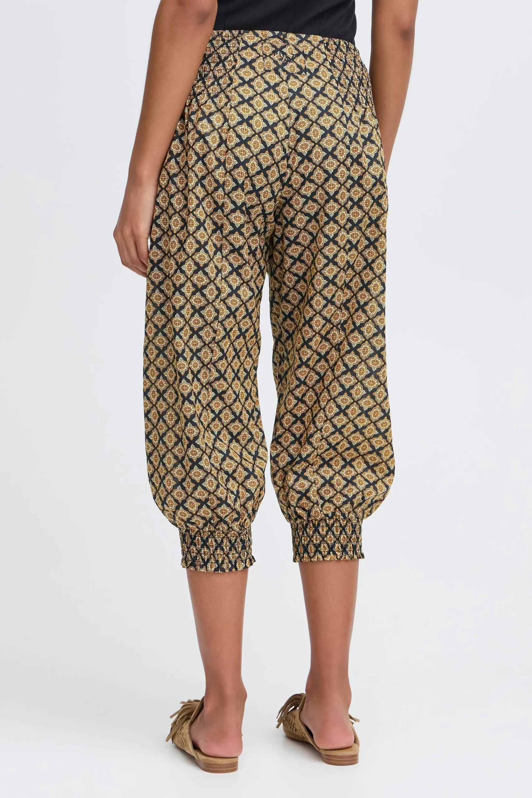 PZJILL Trousers