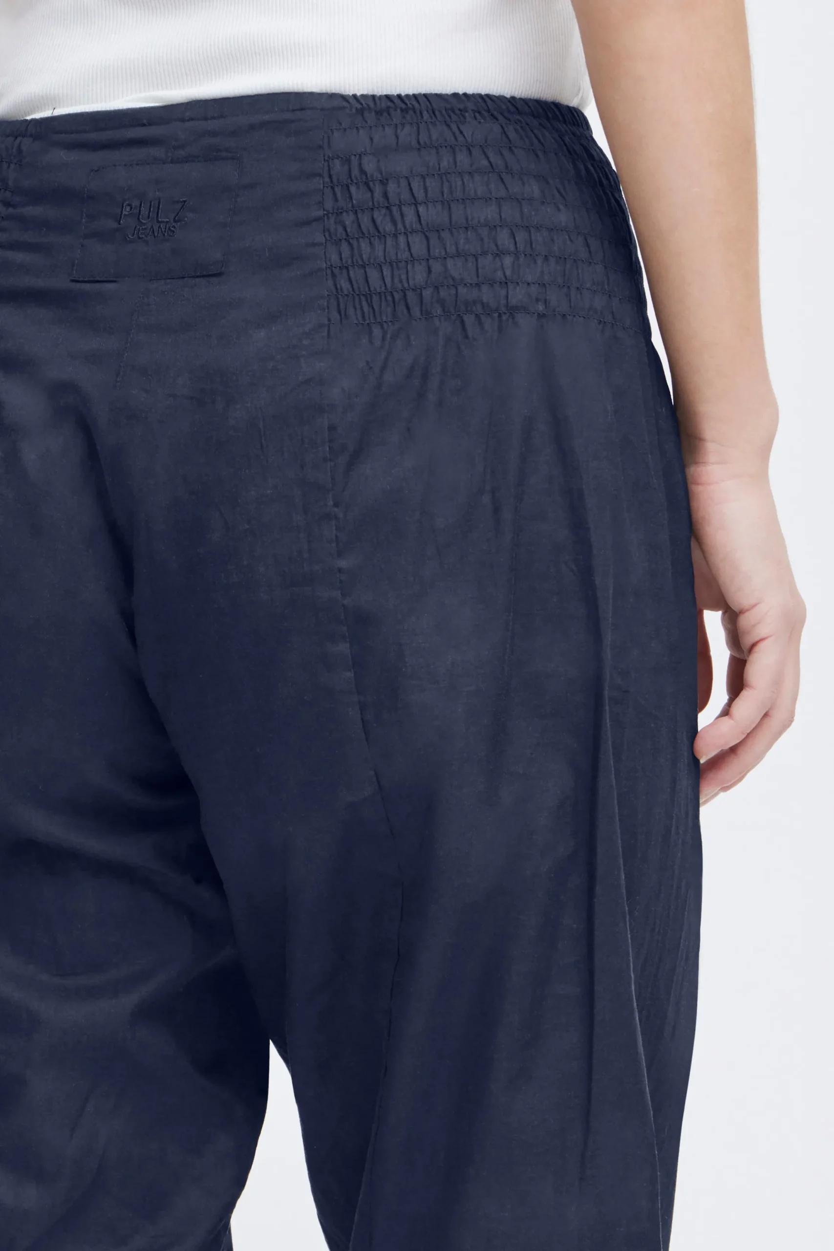 PZJILL Trousers