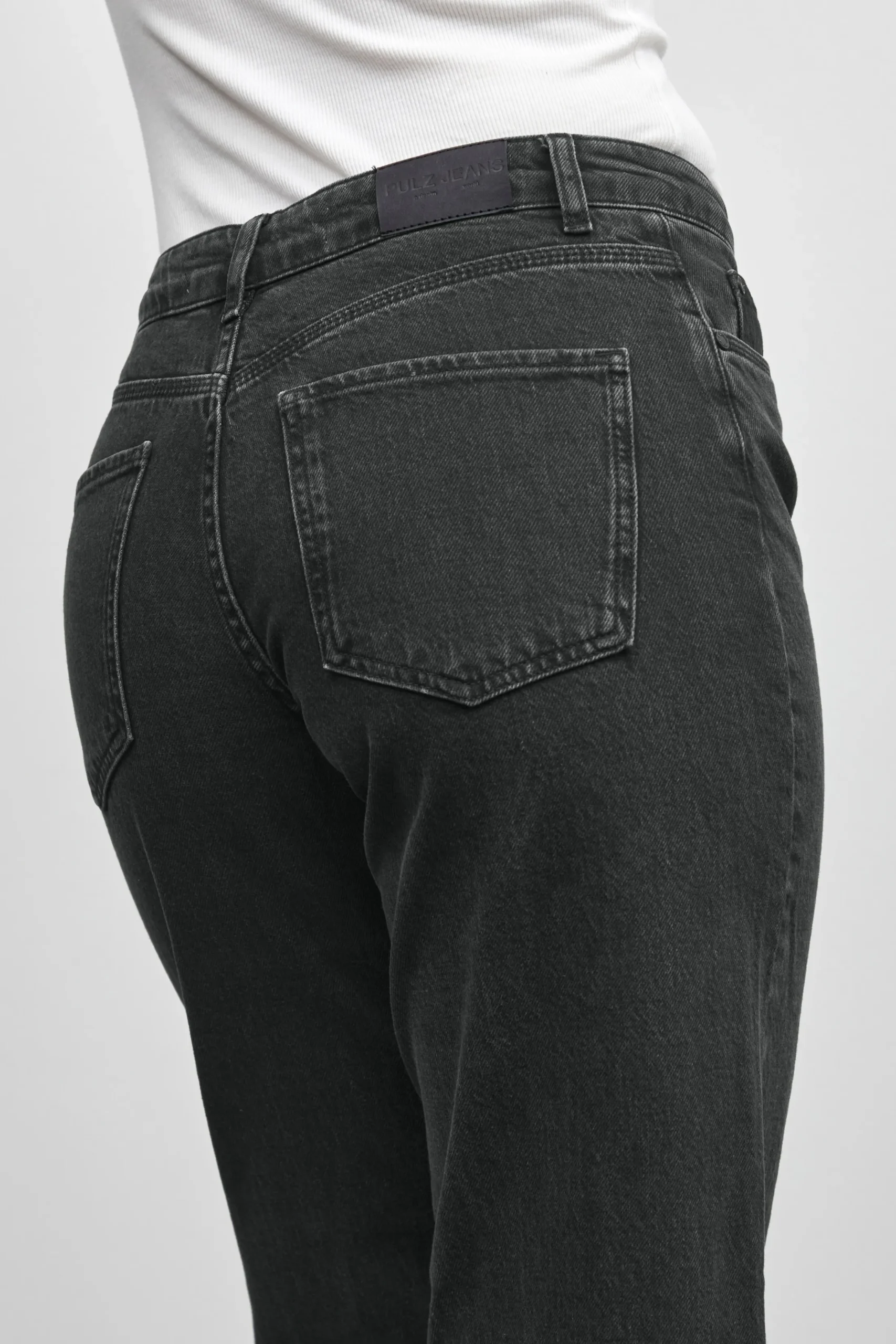 PZVEGA Jeans