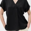 RindaIW Blouse