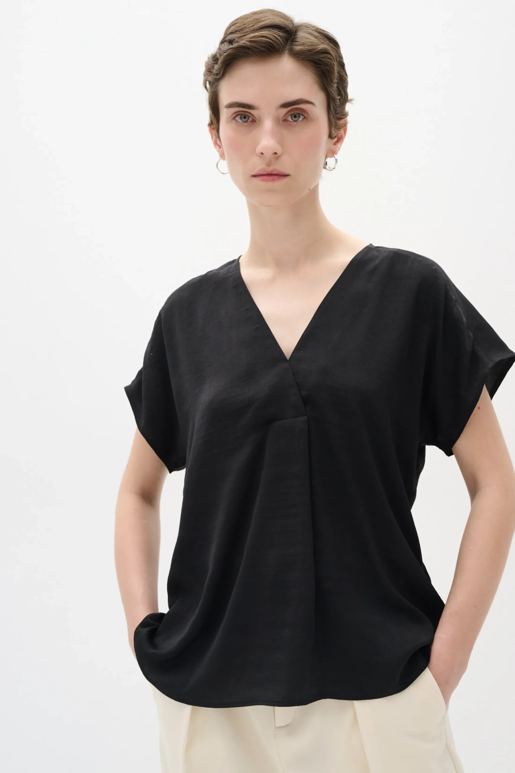 RindaIW Blouse