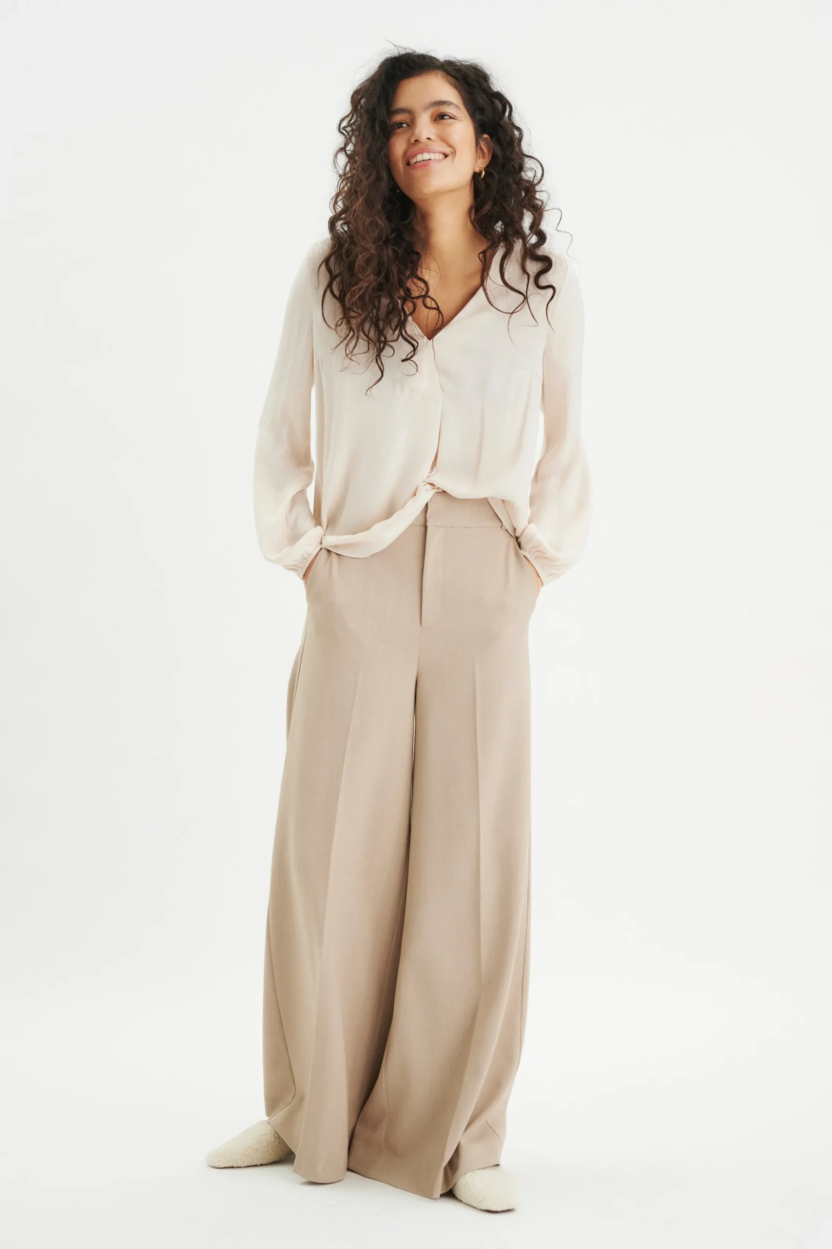 RindaIW Blouse