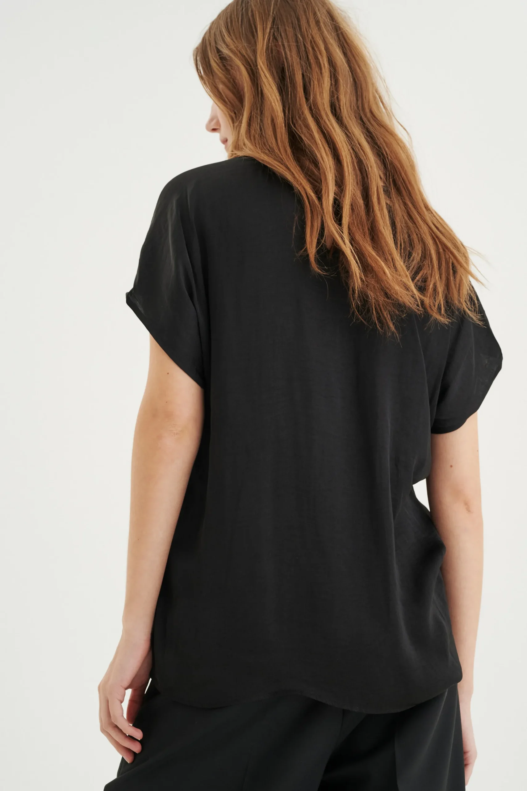 RindaIW Blouse