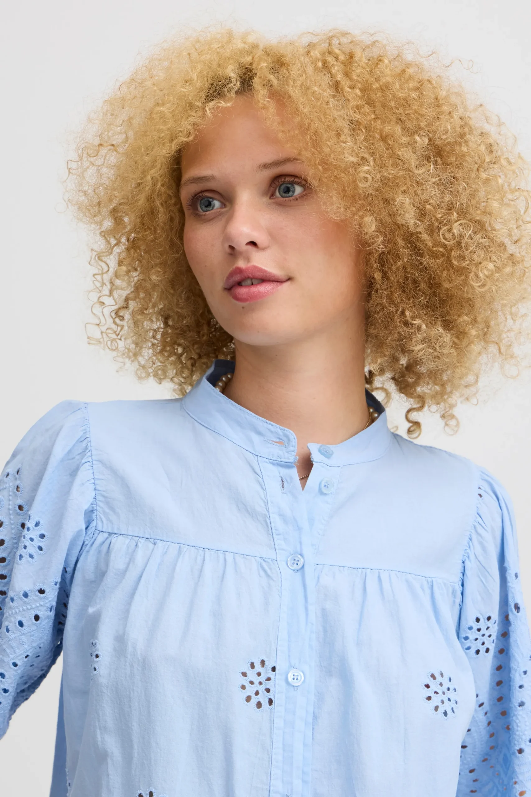 SBLEONY Blouse