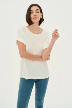 Short sleeved t-shirt