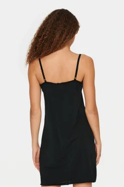 T6540, Dress