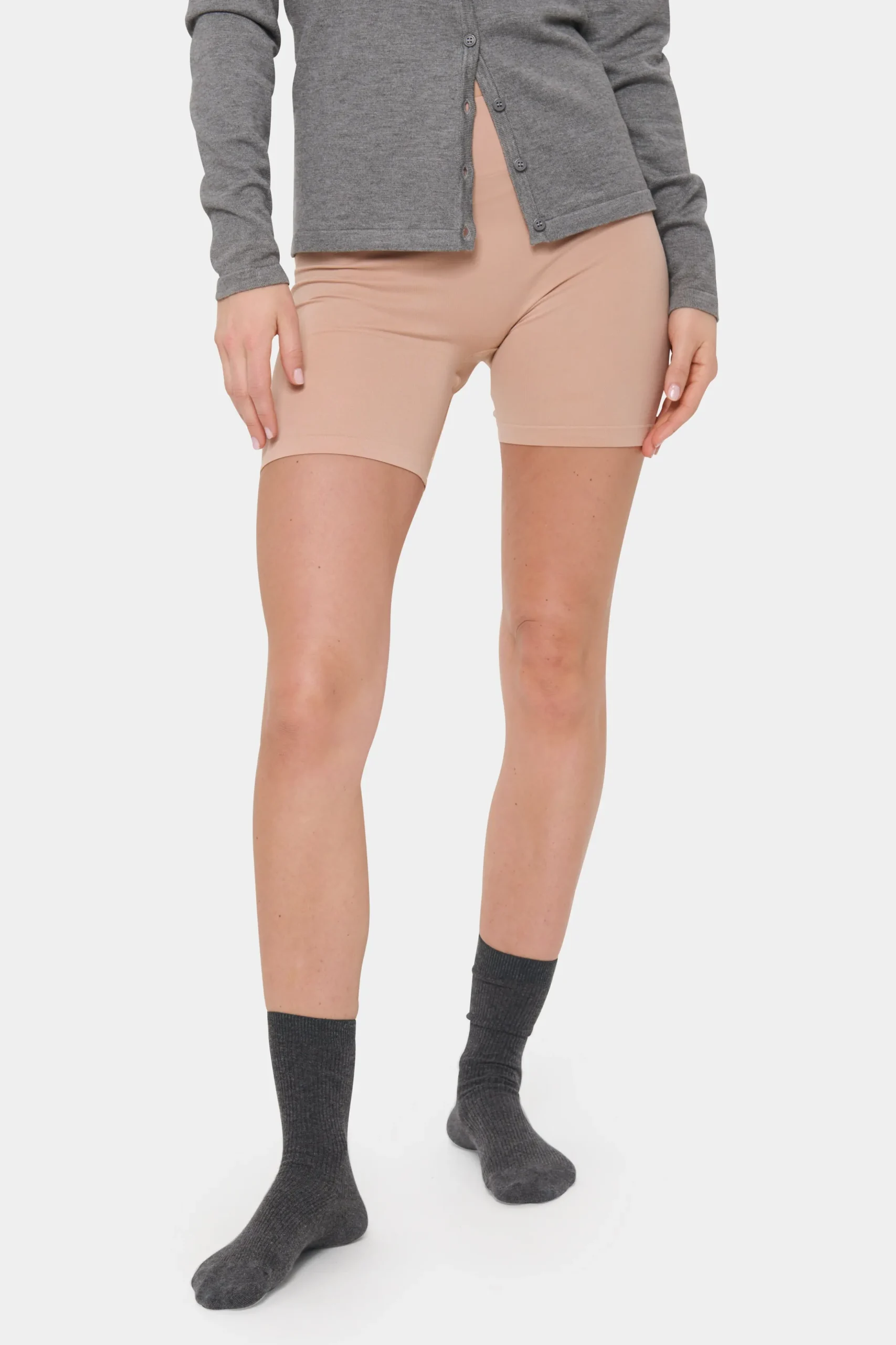 T5920, Shorts