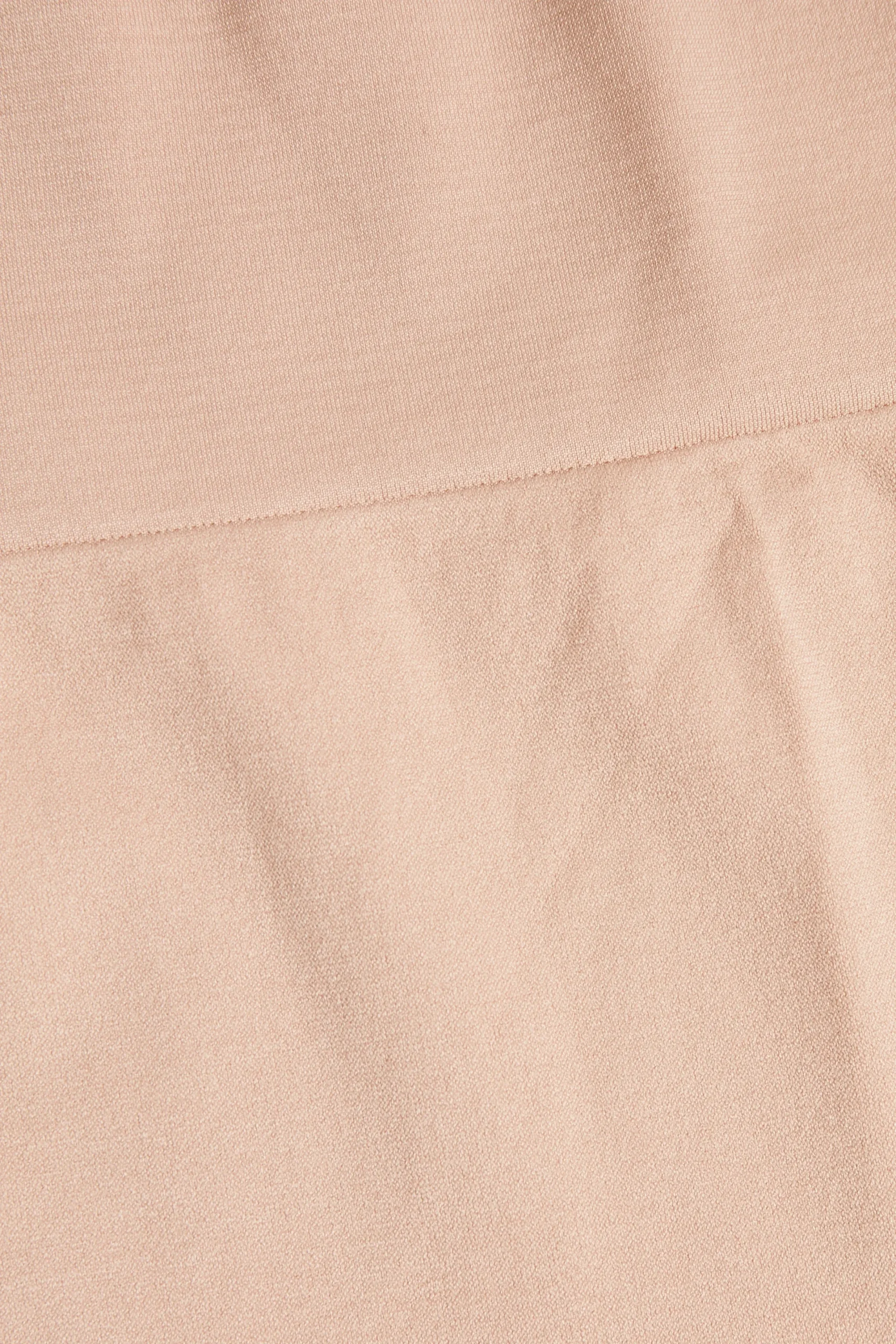 T5920, Shorts