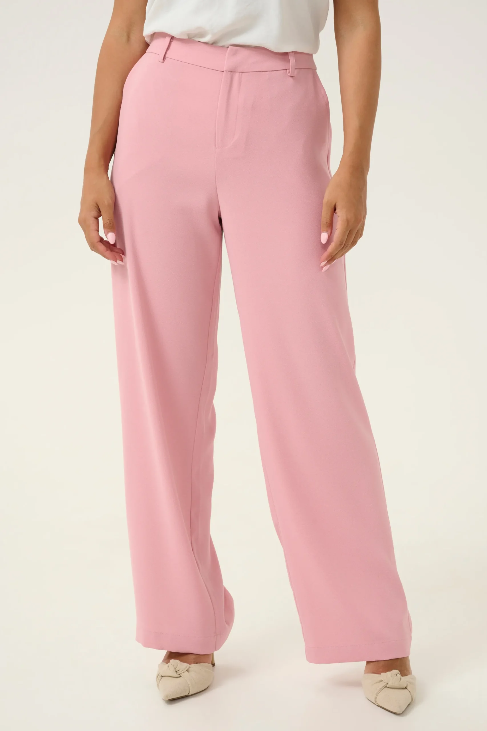 61 Trousers