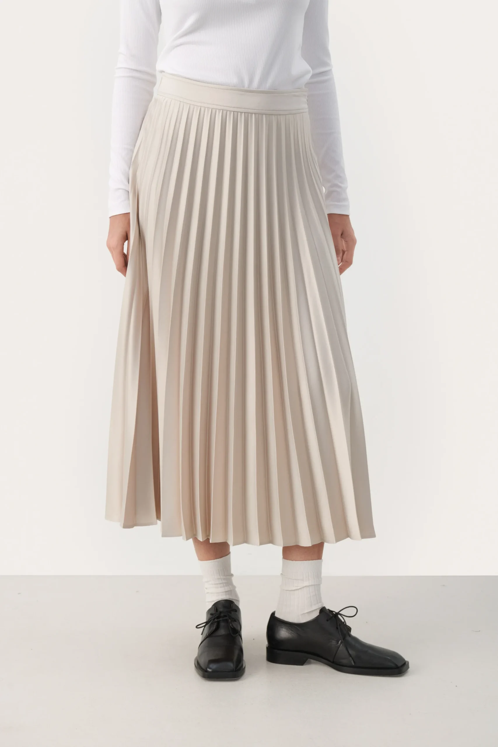 VenedaPW Skirt