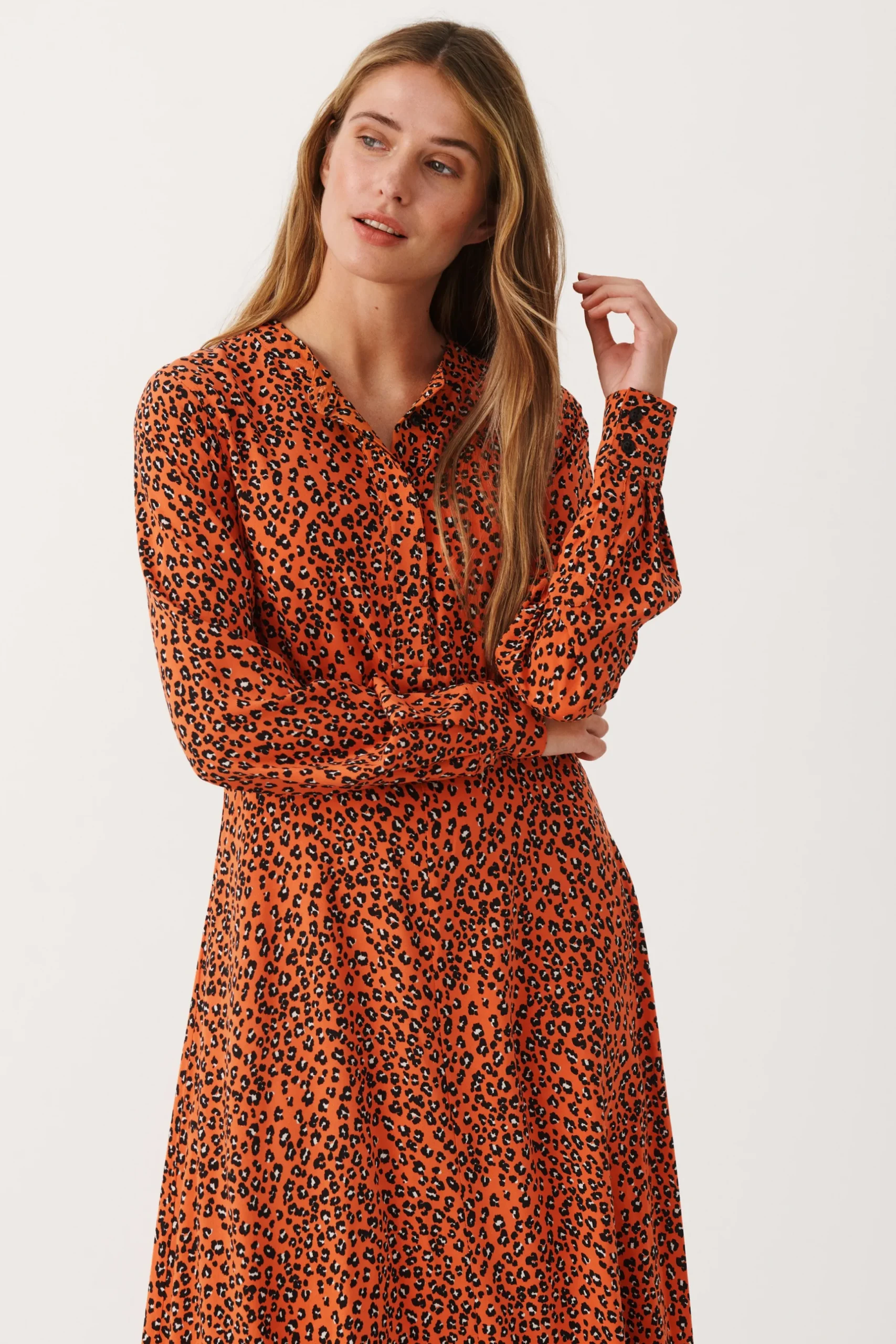 VionaPW Dress